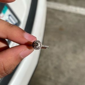 14k white gold diamond ring